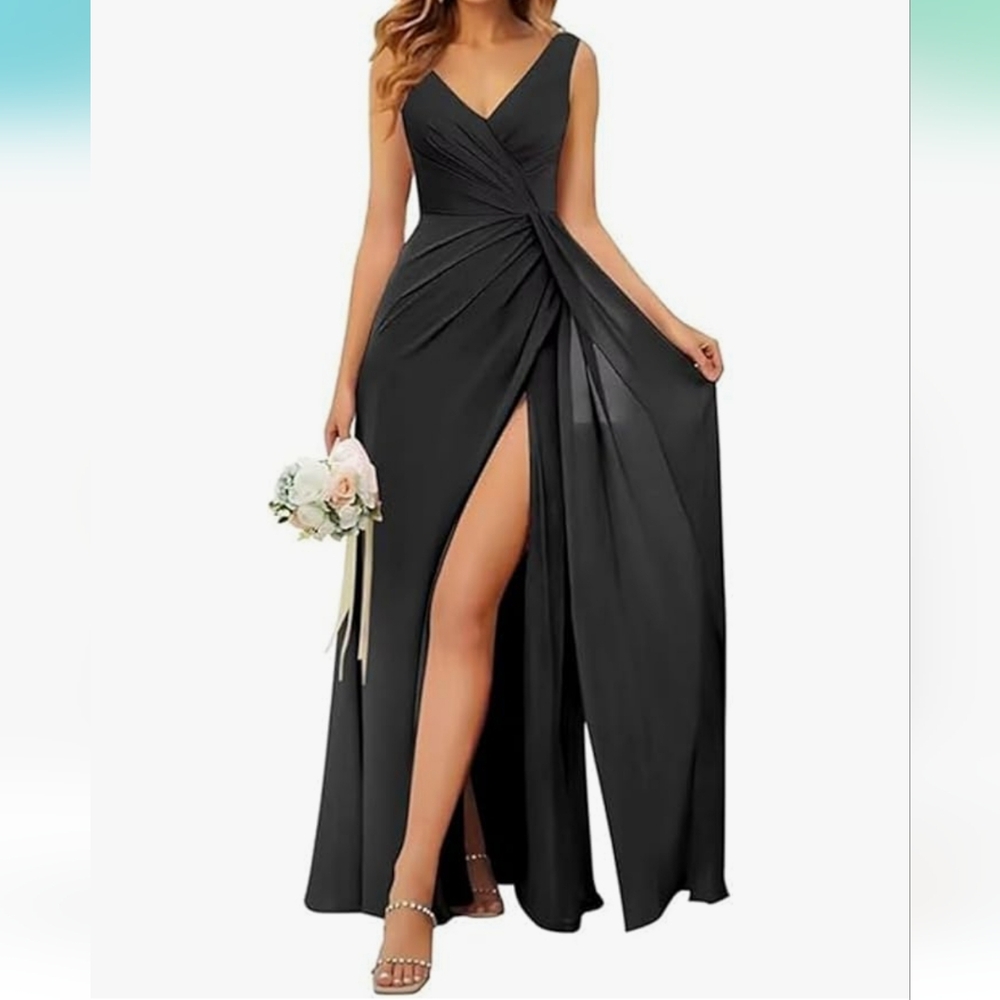 Elegant Black V-Neck Maxi Dress with High Slit